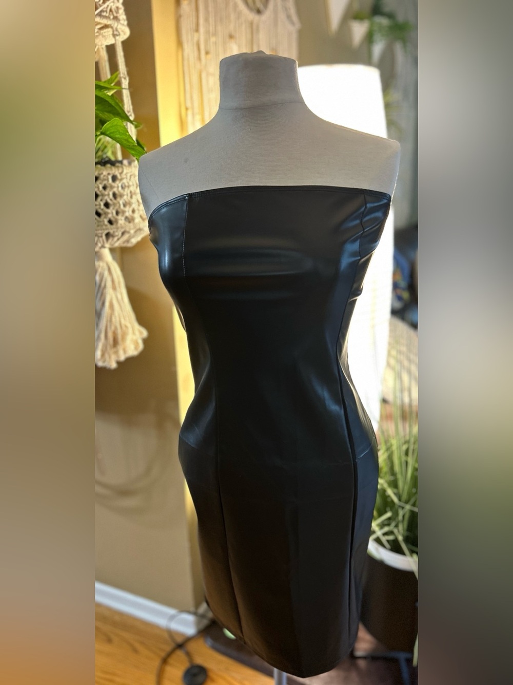 Strapless Black Faux Leather Sheath Dress
Size tag removed
Size medium